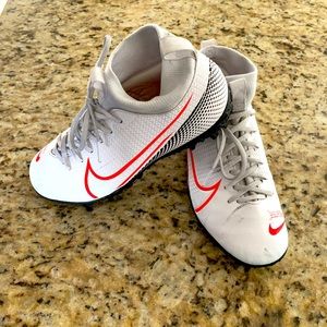 Boys used Nike indoor soccer cleats size 4